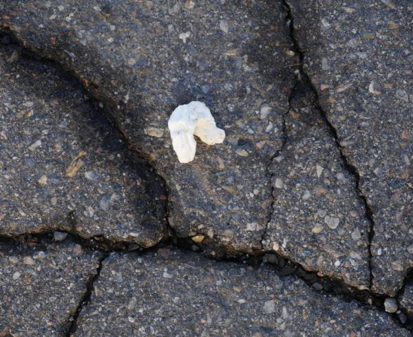 High pressure cleaning to remove chewing gum